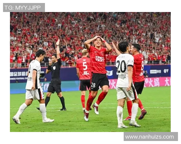 足球专题：聚焦成都足球队的节奏